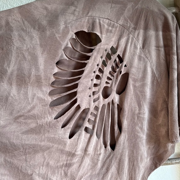 WRV Ladies Cutout Bat Wing top sz: Small - Picture 7 of 7